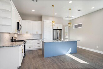 4909 Fisk St in Houston, TX - Building Photo - Building Photo