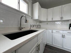 1548 Alameda in Lakewood, OH - Building Photo - Building Photo