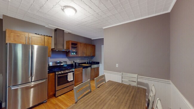 177 Rindge Ave, Unit 2L in Cambridge, MA - Building Photo - Building Photo