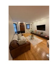 228 Commonwealth Ave, Unit 2R in Boston, MA - Building Photo