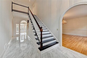 1000 Grayson Pkwy in Grayson, GA - Building Photo - Building Photo