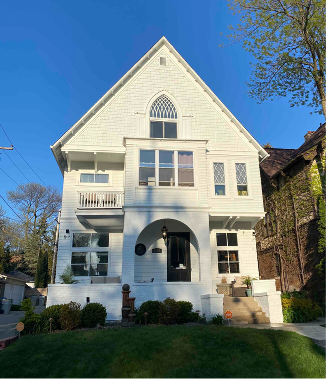 property at 2754 N Stowell Ave
