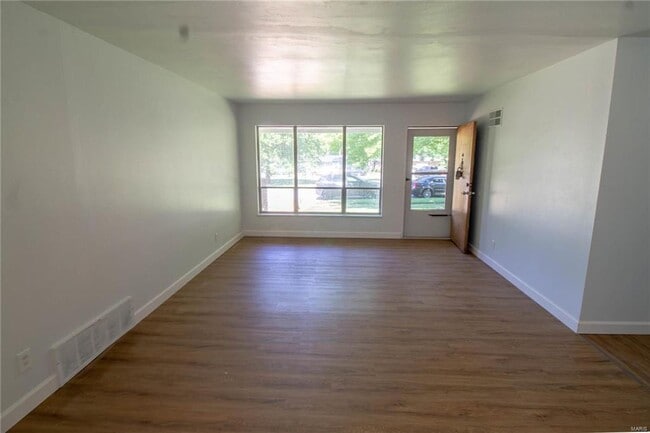 1018 Wylin Ct in St. Louis, MO - Building Photo - Building Photo