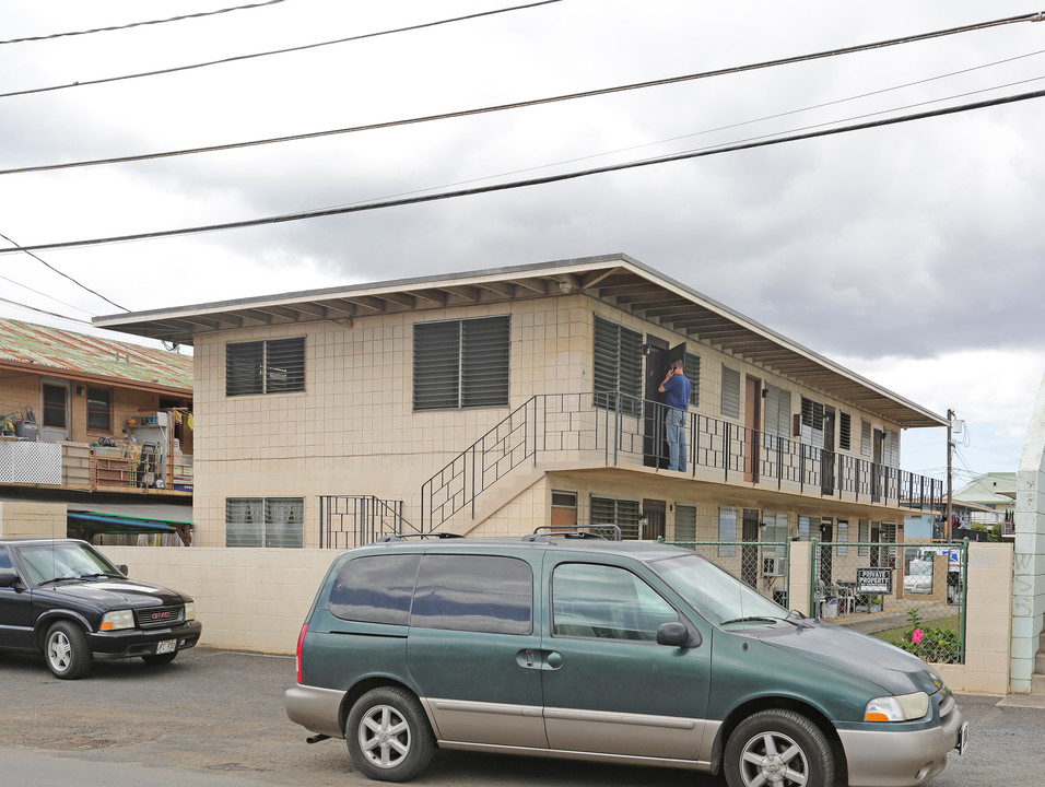 Lani'oe in Waipahu, HI - Building Photo