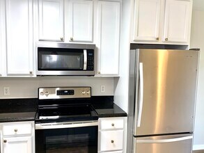 102 N Lakeside Dr in Lake Worth Beach, FL - Building Photo - Building Photo