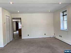 71 W Madison Ave in Dumont, NJ - Building Photo - Building Photo