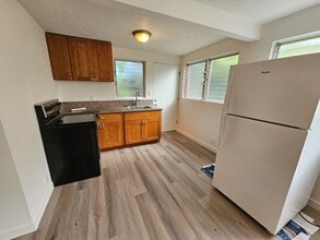 1487 Alencastre St in Honolulu, HI - Building Photo - Building Photo