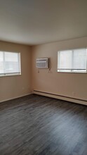 Eastknoll Apartments in Davison, MI - Building Photo - Building Photo