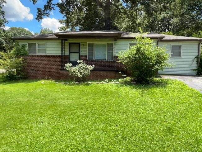 property at 983 Wilson Rd SW