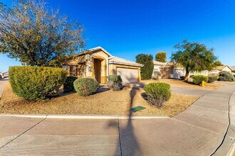9438 W Monroe St in Peoria, AZ - Building Photo - Building Photo