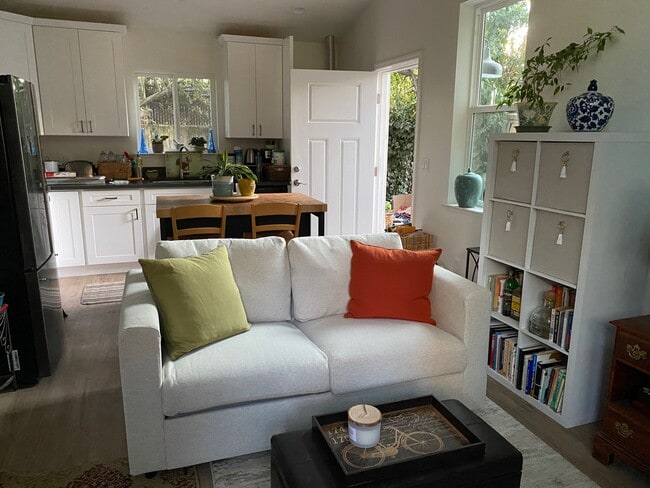 property at 1732 Pomona Dr