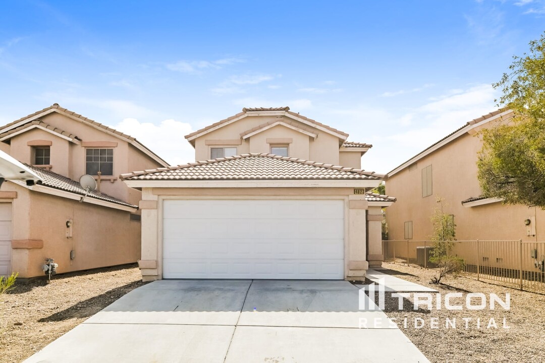4823 Thackerville Ave in Las Vegas, NV - Building Photo