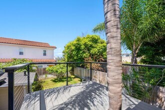 2724 Treat St in San Diego, CA - Building Photo - Building Photo