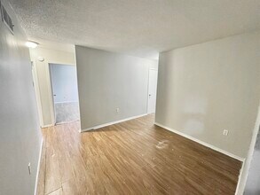 642 Safari Dr in Memphis, TN - Building Photo - Building Photo
