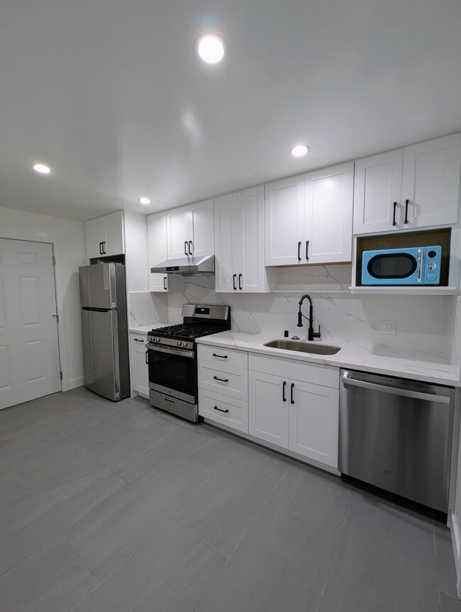 380 92nd St, Unit 380A