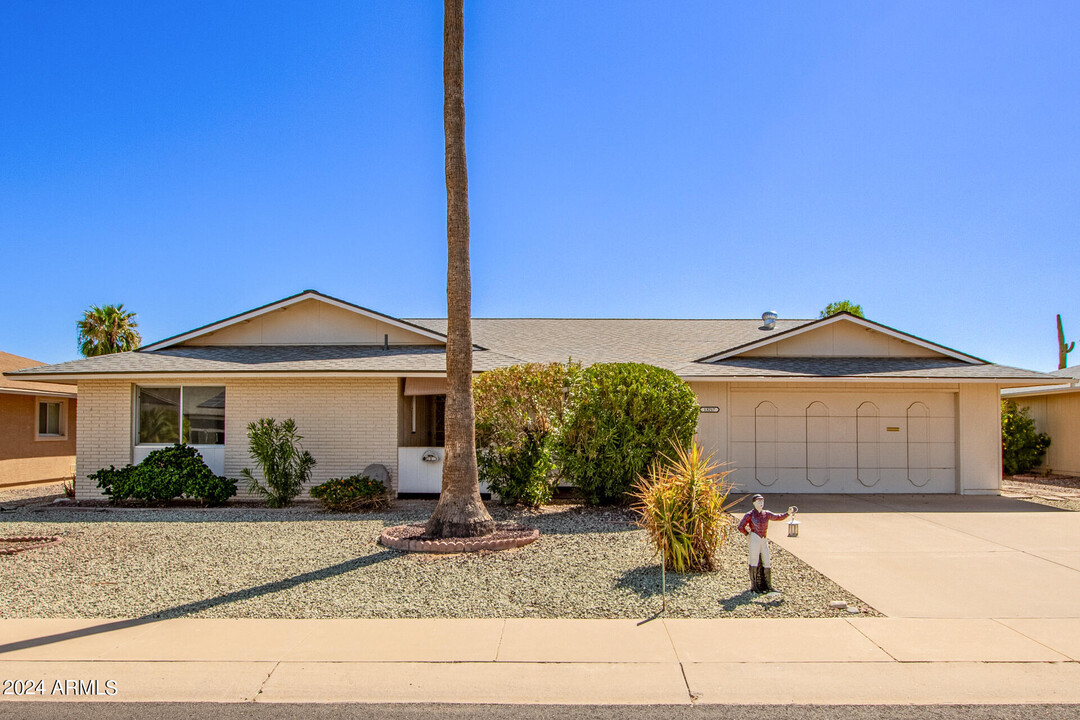 13217 W Mesa Verde Dr in Sun City West, AZ - Building Photo