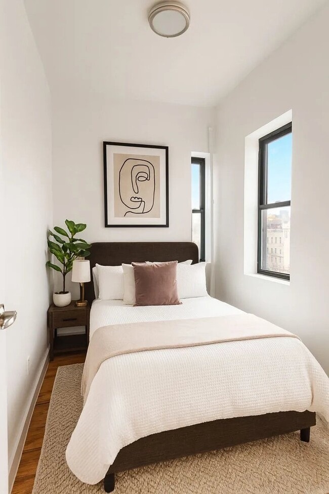 126 Elizabeth St in New York, NY - Building Photo - Building Photo