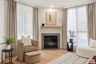 1222 S Westgate Ave in Los Angeles, CA - Foto de edificio - Building Photo