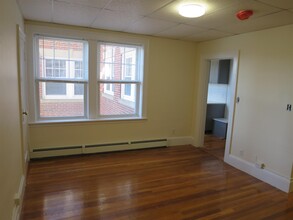 32 College Ave in Somerville, MA - Building Photo - Building Photo