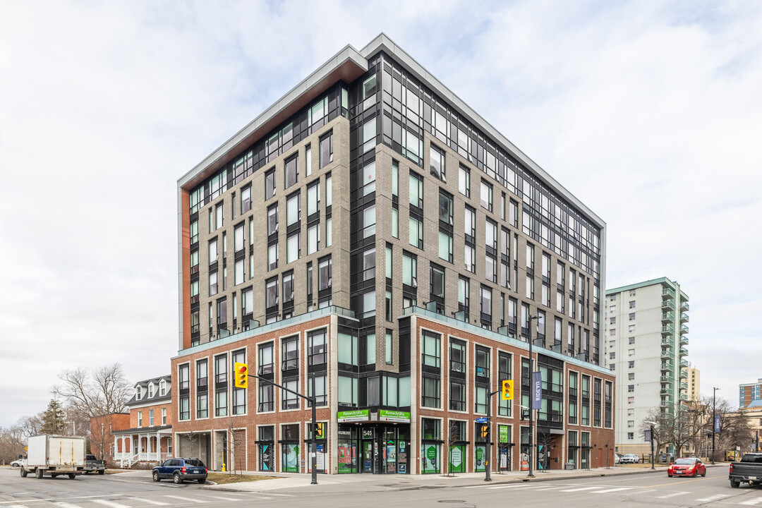 545 Rideau in Ottawa, ON - Building Photo