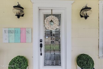 176 Markham Dr in Gulfport, MS - Building Photo - Building Photo