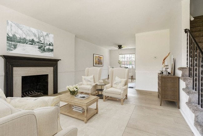 Townhomes at Bexley in Columbus, OH - Building Photo - Building Photo