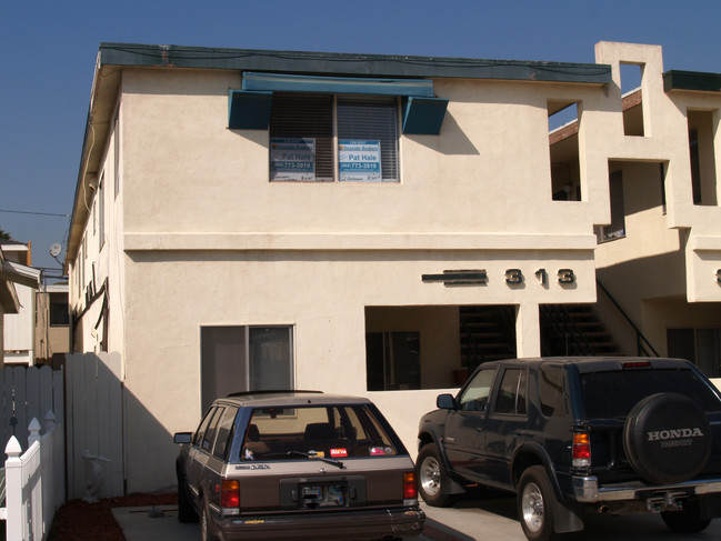 313 8th St in Seal Beach, CA - Building Photo - Building Photo