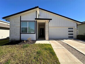 13905 Bavarian Forest Dr in Pflugerville, TX - Building Photo - Building Photo