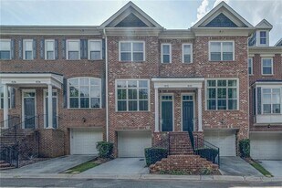 1572 Mosaic Way in Smyrna, GA - Building Photo