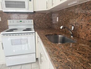 602 Flanders N in Delray Beach, FL - Building Photo - Building Photo