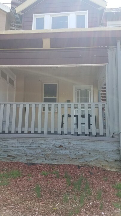 1102 E Price St Photo