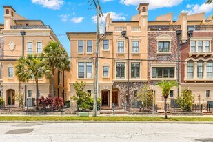 2228 Soho Bay Ct in Tampa, FL - Building Photo
