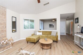 2210 Carousel Dr in Killeen, TX - Building Photo - Building Photo