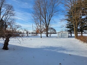 13905 15 Mile Rd in Marshall, MI - Building Photo - Building Photo