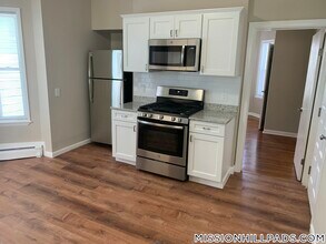 119 George St in Boston, MA - Building Photo - Building Photo