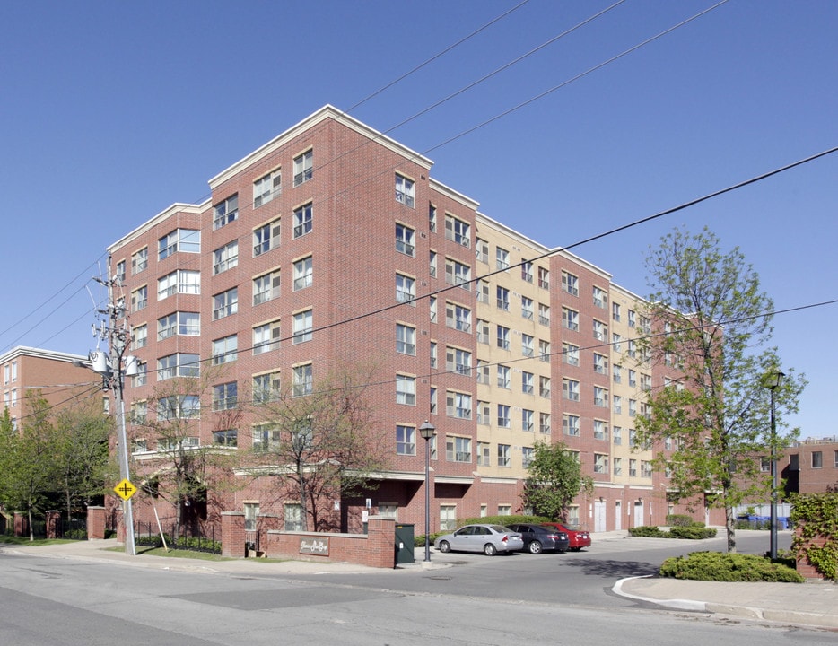 Tannery Gate Tower Co-Operative Homes Inc. in Mississauga, ON - Building Photo