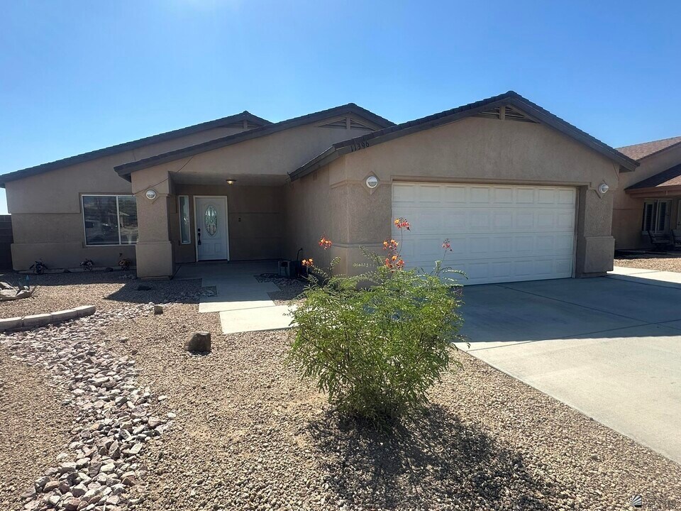 11396 S Jerome Ave in Yuma, AZ - Building Photo