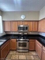 10237 King Henry Ave in Las Vegas, NV - Building Photo