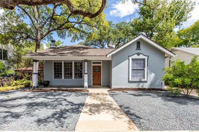 property at 1006 1/2 W 22nd St