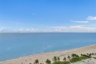 19111 Collins Ave in Sunny Isles Beach, FL - Building Photo - Building Photo