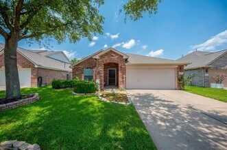 18006 Willow Cliff Ln in Cypress, TX - Building Photo - Building Photo