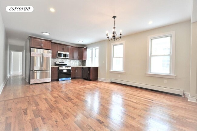 property at 84 E 40th St