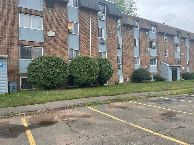 property at 1029 Old Colony Rd
