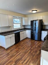 4927 Jeffers Rd in Eau Claire, WI - Building Photo - Building Photo