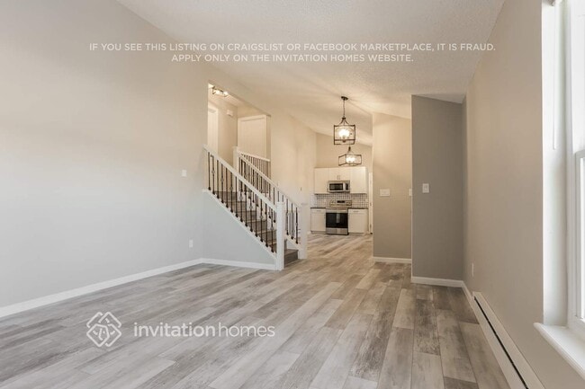 18022 E Kepner Dr in Aurora, CO - Foto de edificio - Building Photo