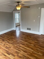 1033 Redfield St, Unit 1033 in La crosse, WI - Building Photo