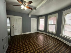 1458 W 3rd St in Davenport, IA - Foto de edificio - Building Photo