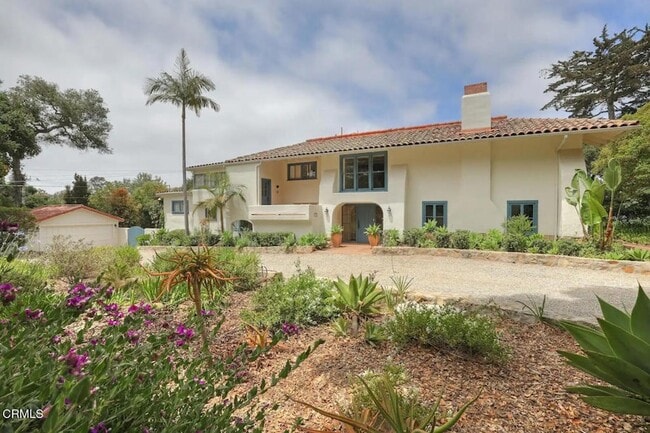 2607 Puesta del Sol in Santa Barbara, CA - Building Photo - Building Photo