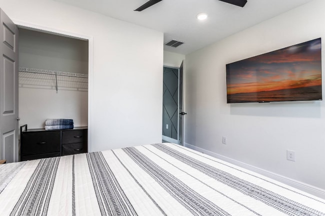 property at 1414 E Harding St