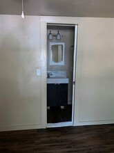 1000 Chihuahua St in Lockhart, TX - Building Photo - Building Photo